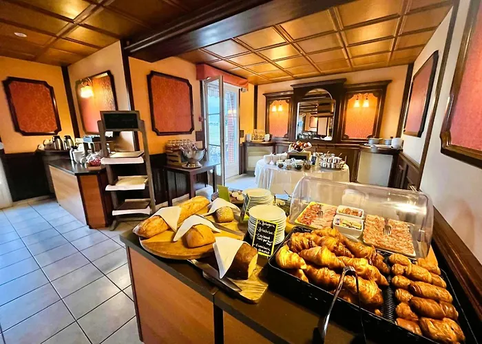 Logis Hotel Sully Le Chateau