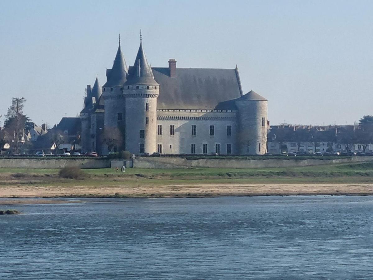 Logis Sully Le Chateau 3*